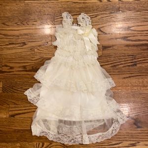 Girls ivory lace dress size 3T/4T